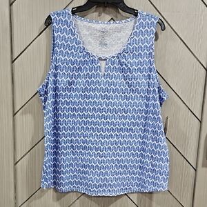 St. John's Bay Blue and White Patterned Tank Top